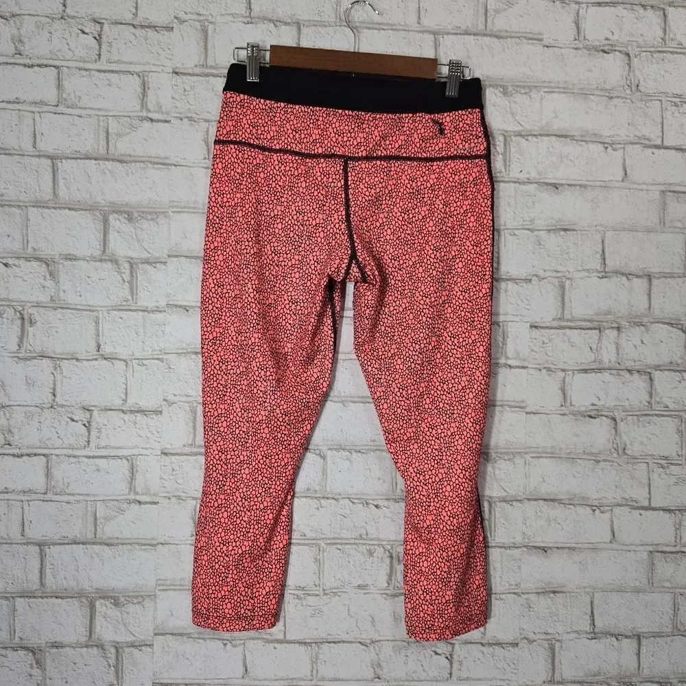 Nike Coral Pink Printed Capri Leggings with Black Waistband